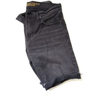 American Eagle Black Denim Shorts Size 32